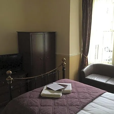 The Arches 3*