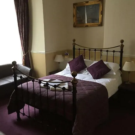The Arches 3* Уитби