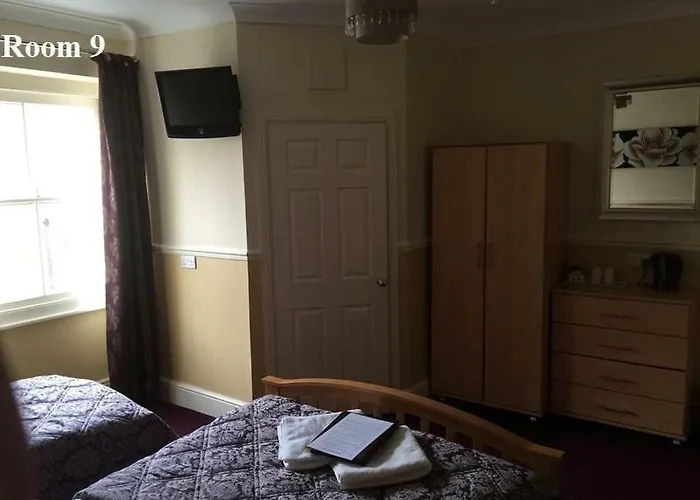 The Arches 惠特比